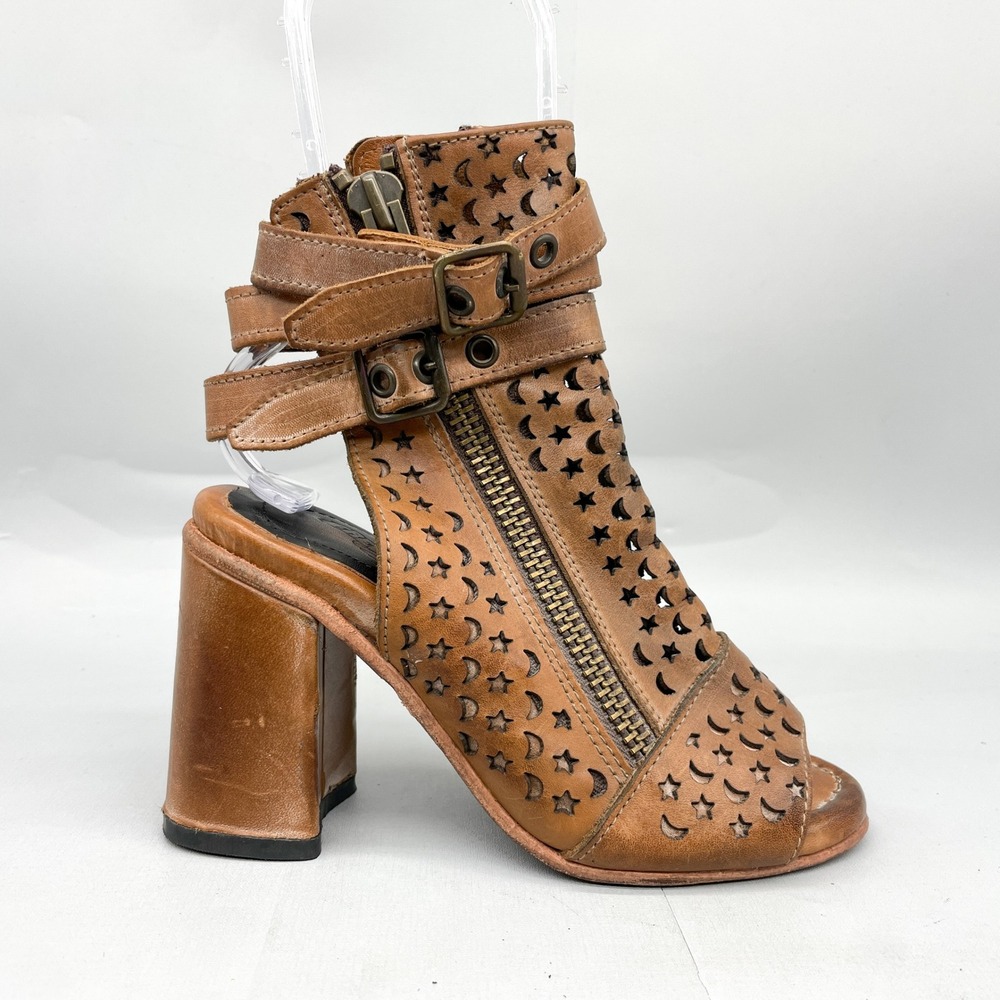 Freebird By Steven Terasa Womens 6 Brown Leather Celestial Star Moon Heel Bootie